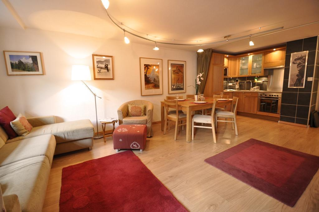 Haus Armina - Apartment Edward Zermatt Kamer foto
